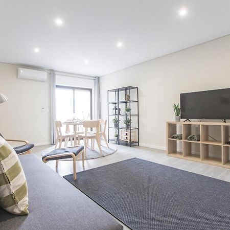 2Br Flat W/ Ac & Great Views By Lovelystay Vila Nova de Gaia Ngoại thất bức ảnh