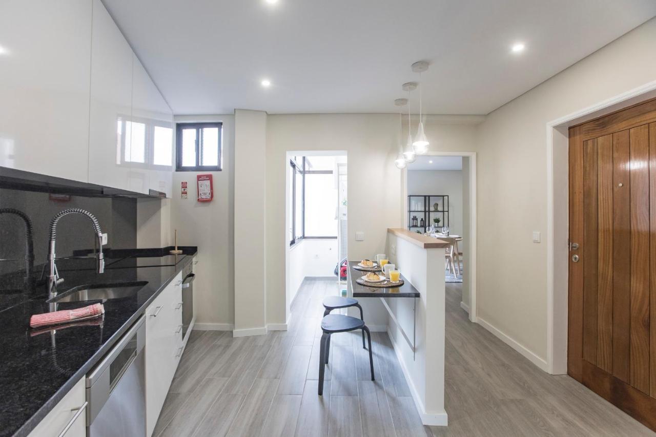 2Br Flat W/ Ac & Great Views By Lovelystay Vila Nova de Gaia Ngoại thất bức ảnh